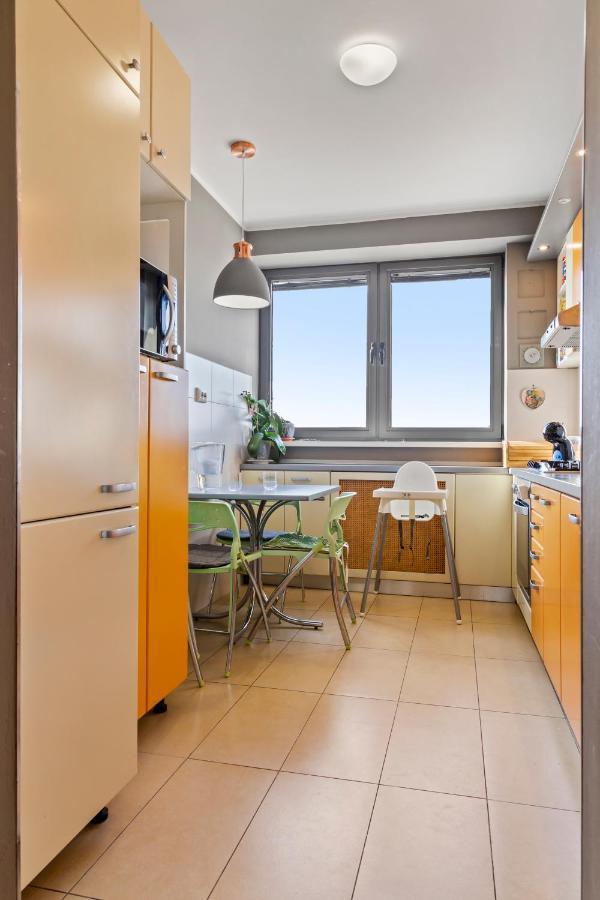 125 Sqm Family Friendly With Kids Room Bukarest Kültér fotó