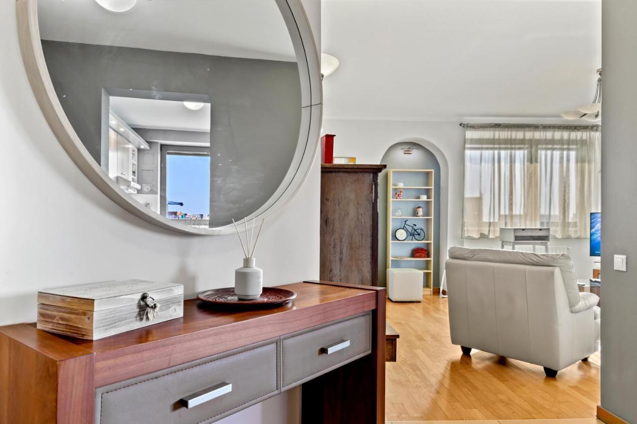 125 Sqm Family Friendly With Kids Room Bukarest Kültér fotó
