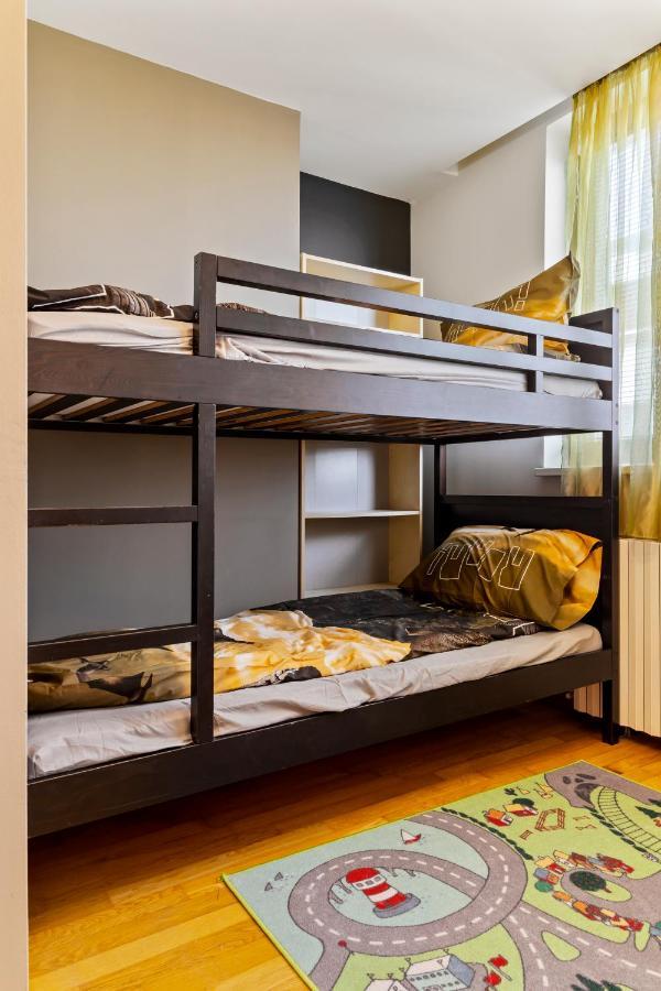 125 Sqm Family Friendly With Kids Room Bukarest Kültér fotó