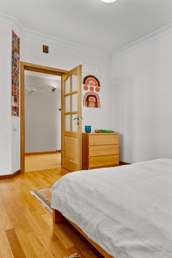 125 Sqm Family Friendly With Kids Room Bukarest Kültér fotó