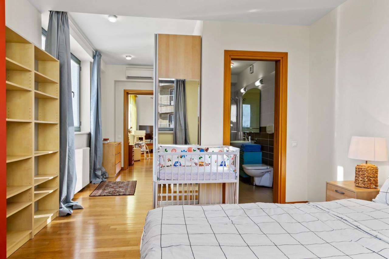 125 Sqm Family Friendly With Kids Room Bukarest Kültér fotó