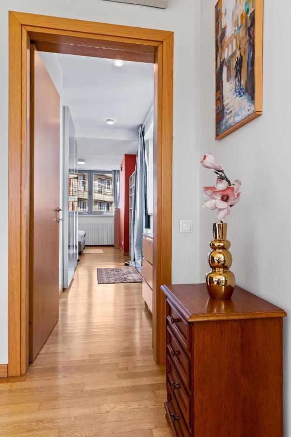 125 Sqm Family Friendly With Kids Room Bukarest Kültér fotó
