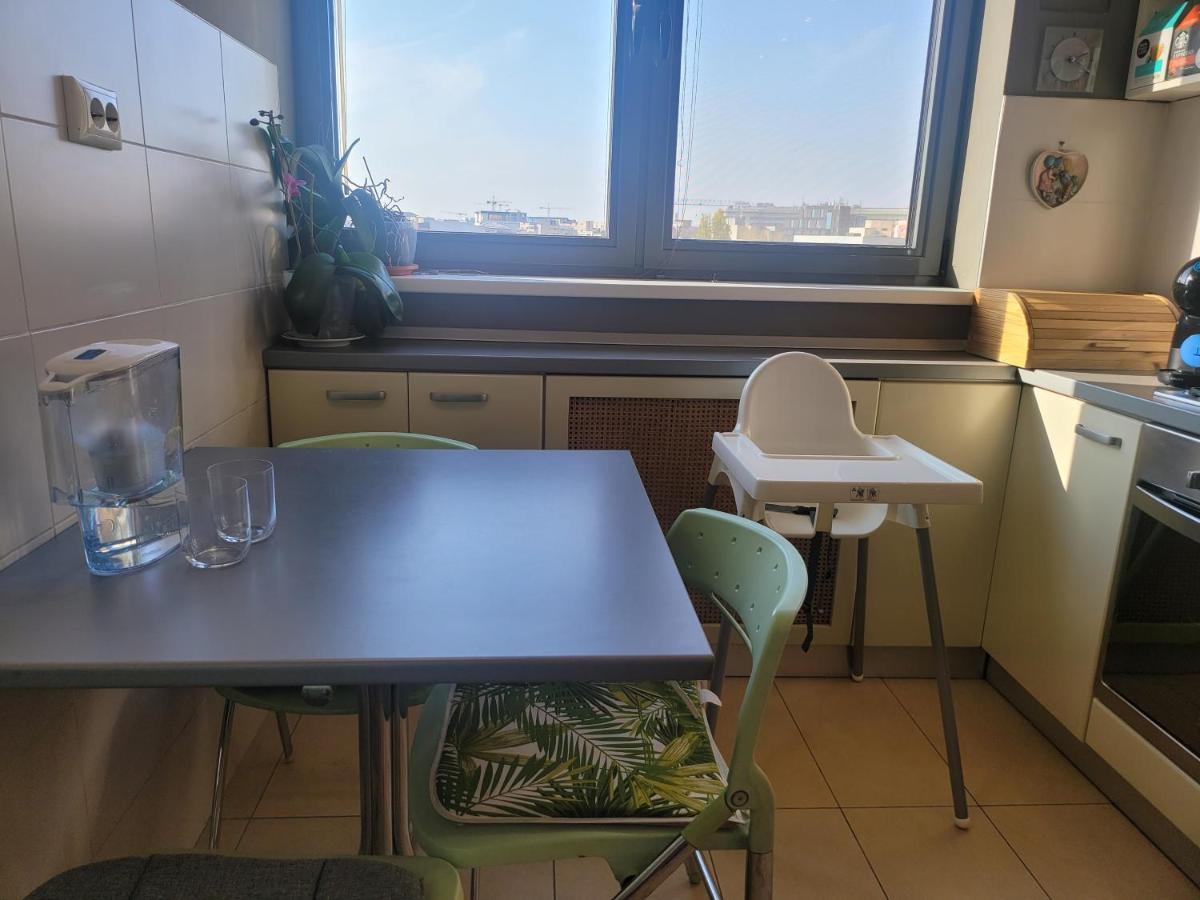 125 Sqm Family Friendly With Kids Room Bukarest Kültér fotó
